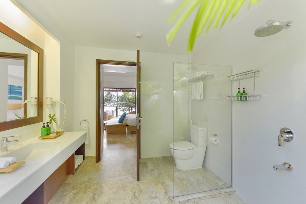 Superior Vista Room at Summer Island, view 2